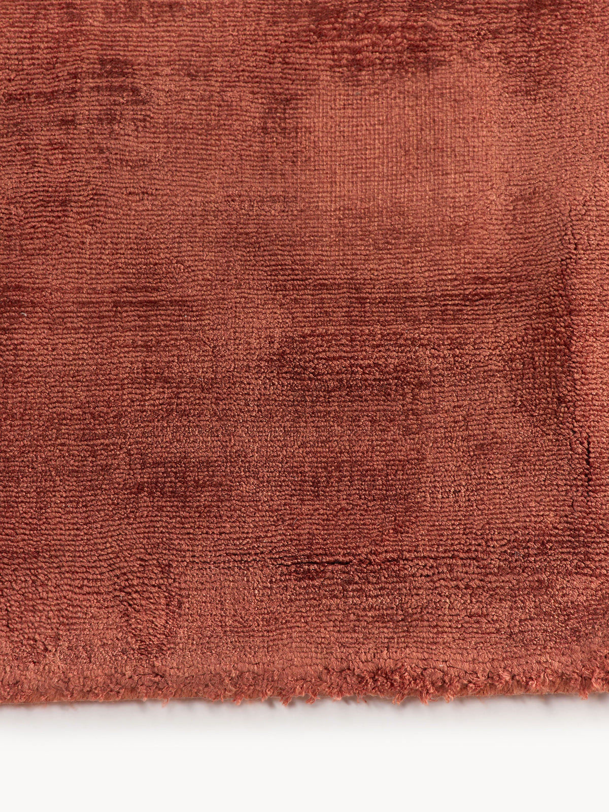 Janoveta Viscose Rug, Hand-Woven