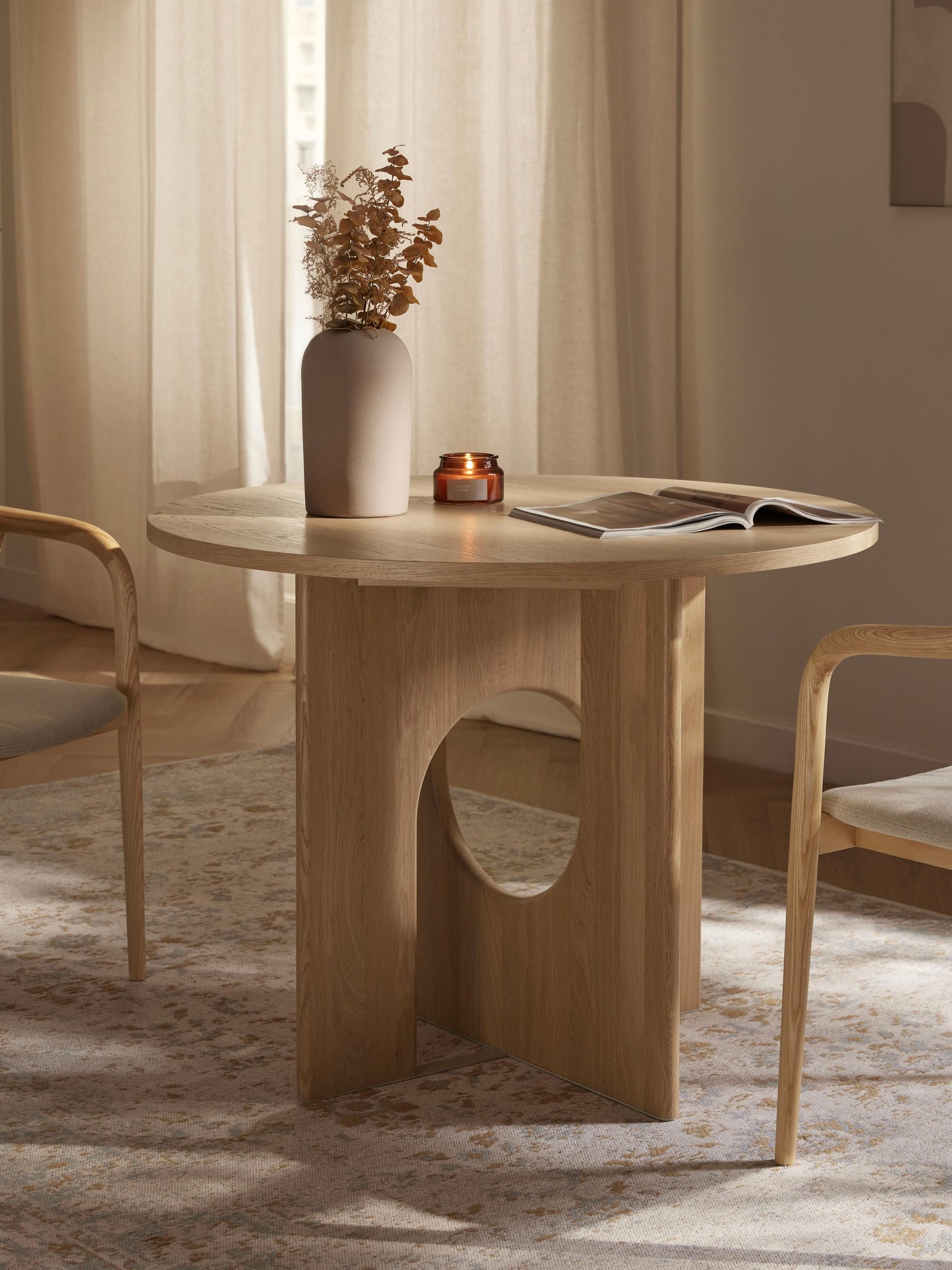 Apolzano Dining Table, Round, in Various Sizes