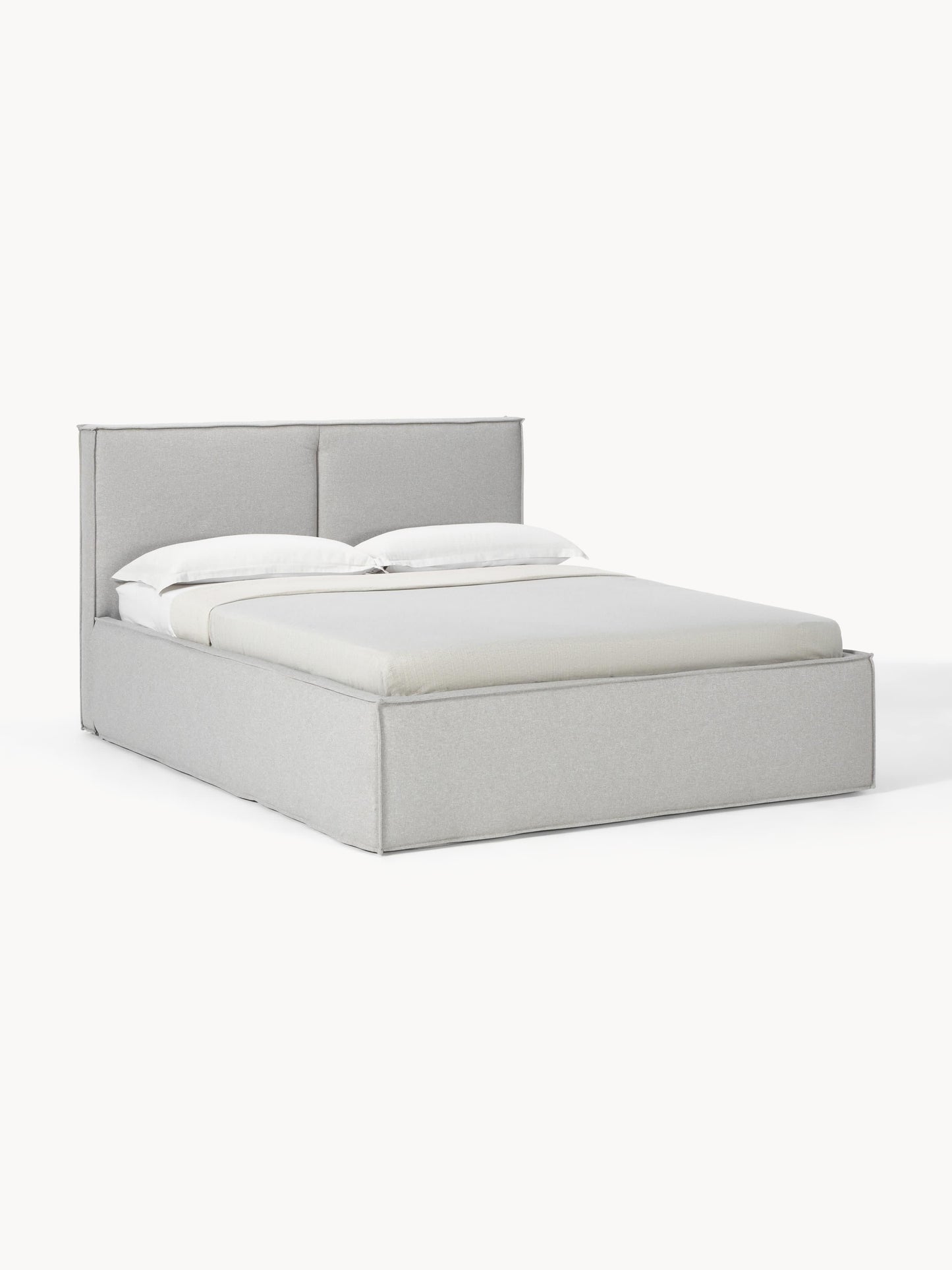 Dreponte Upholstered Bed