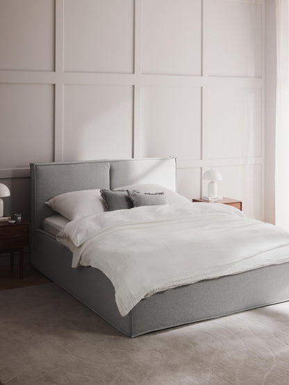 Dreponte Upholstered Bed