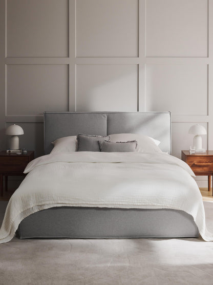 Dreponte Upholstered Storage Bed