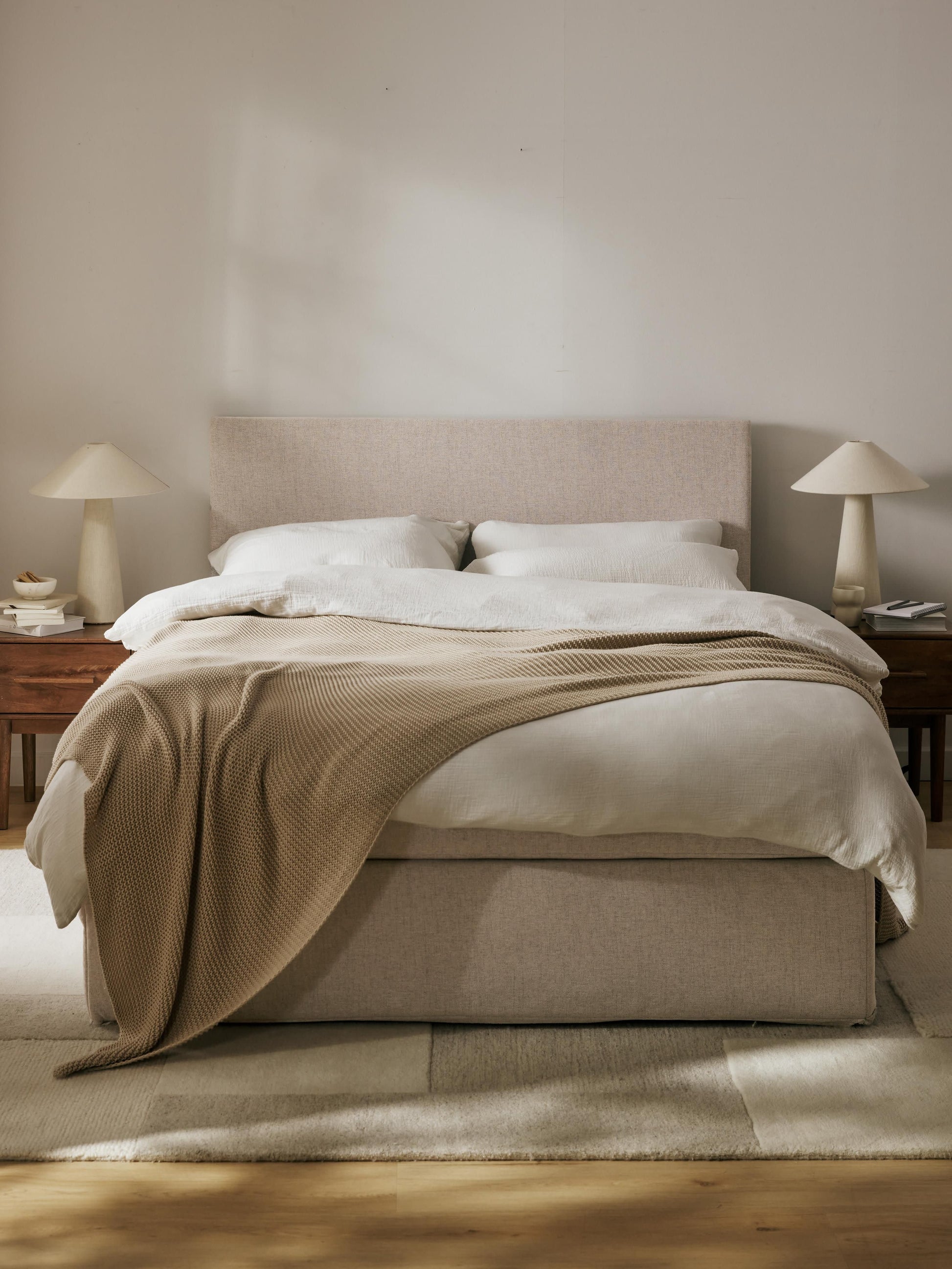 Elzanova Bed with Box Spring
