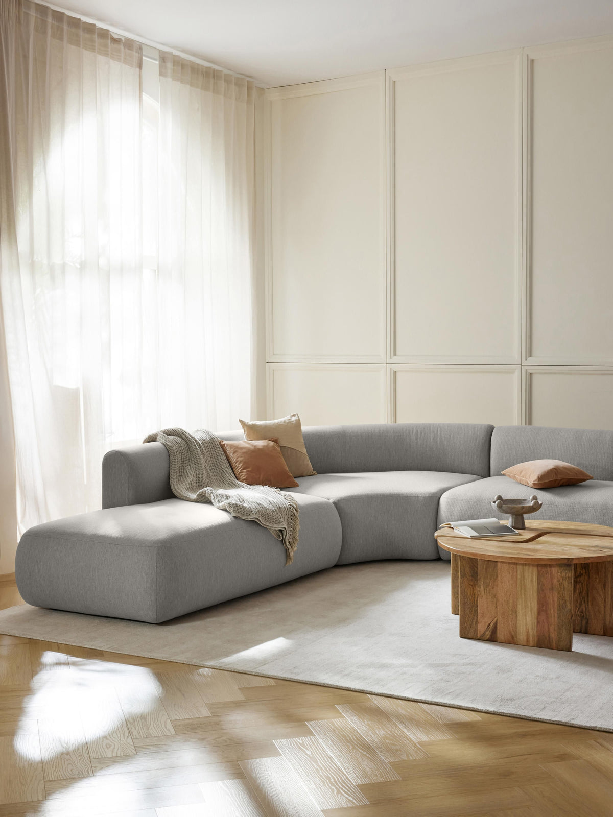 Fiorvana Chaise Section