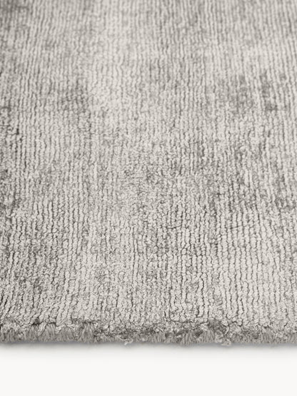 Janoveta Viscose Rug, Hand-Woven