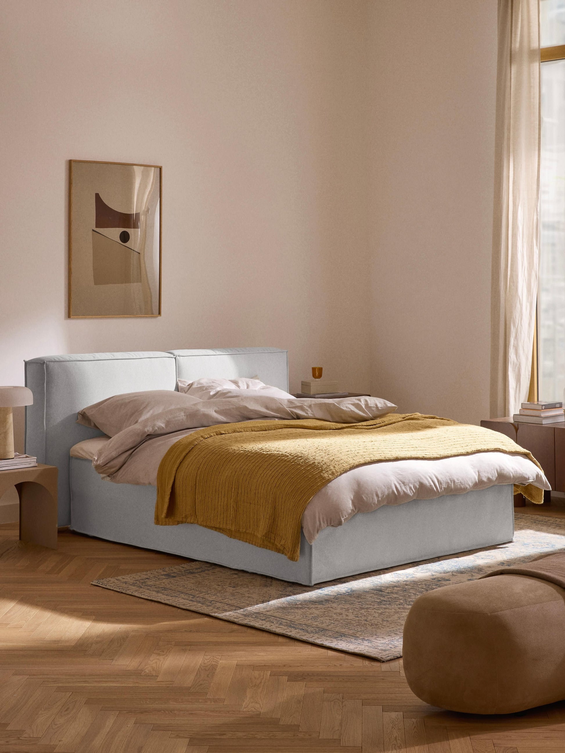 Lenvarro Box Spring Bed