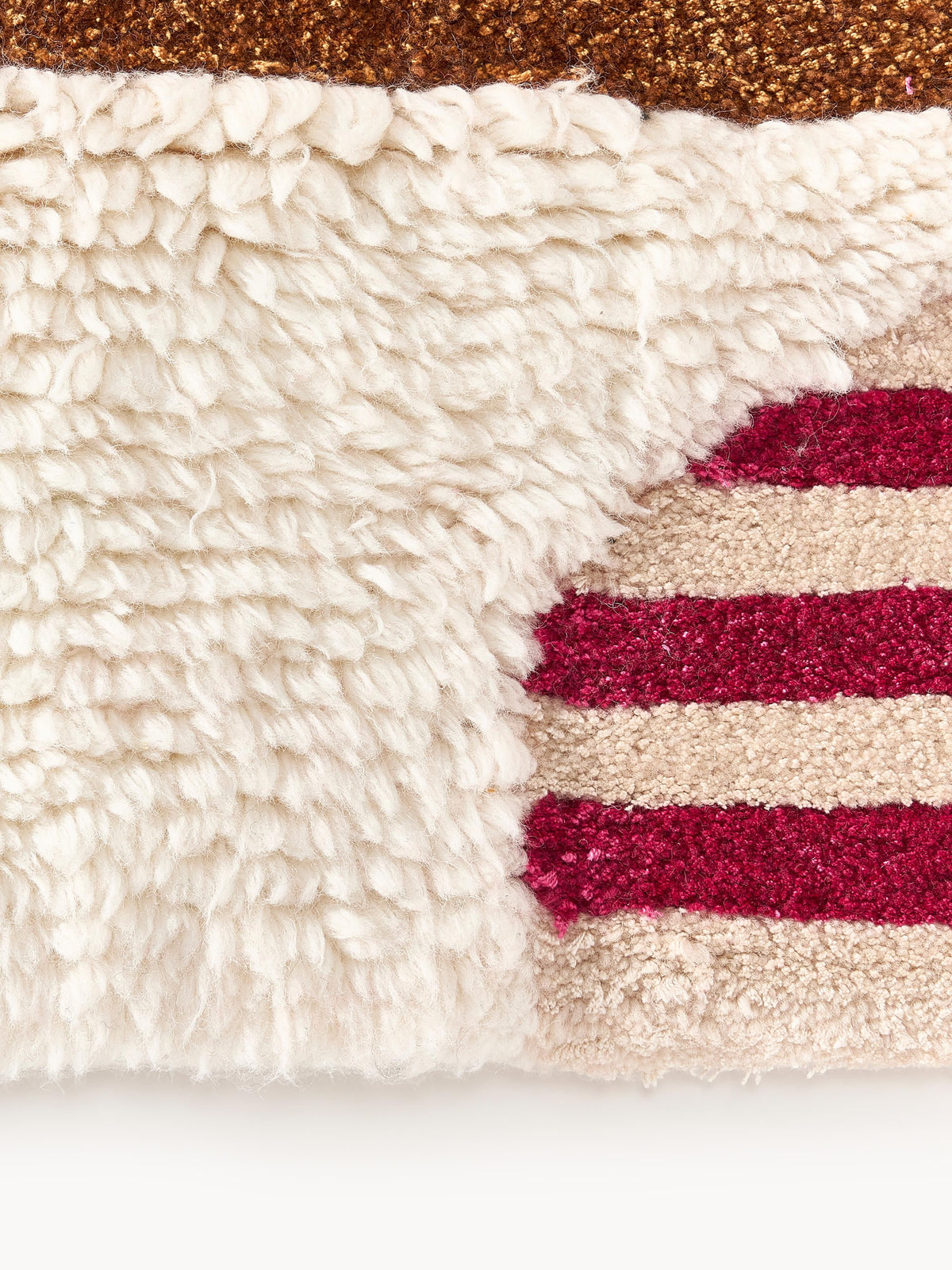 Roscelli Hand-Tufted Wool Rug with High-Low Texture