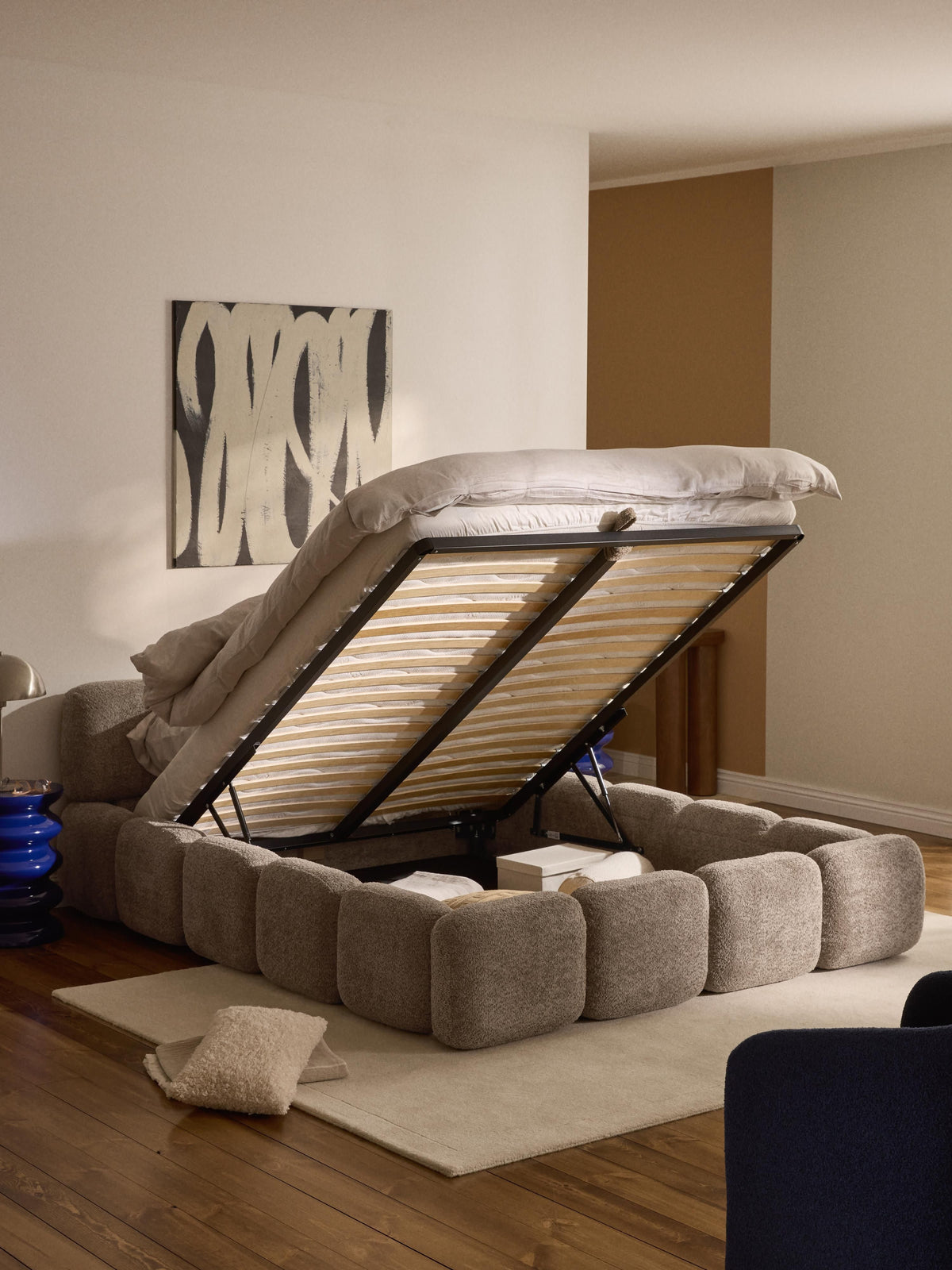 Taybela Upholstered Bed in Teddy Bouclé with Storage